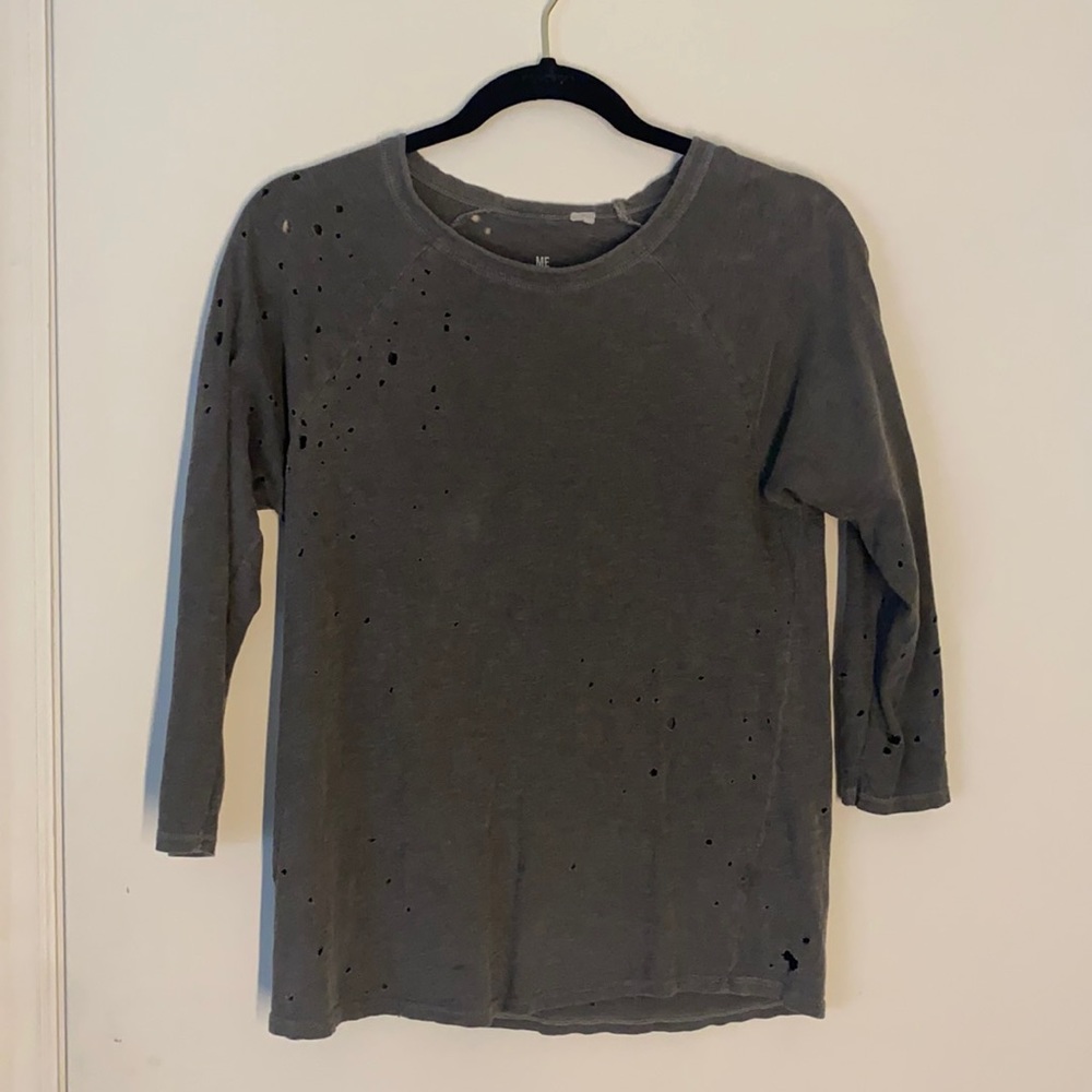 Pacsun ME-TO-WE distressed top